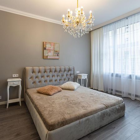 Superb Apartment In City Centre ريغا المظهر الخارجي الصورة